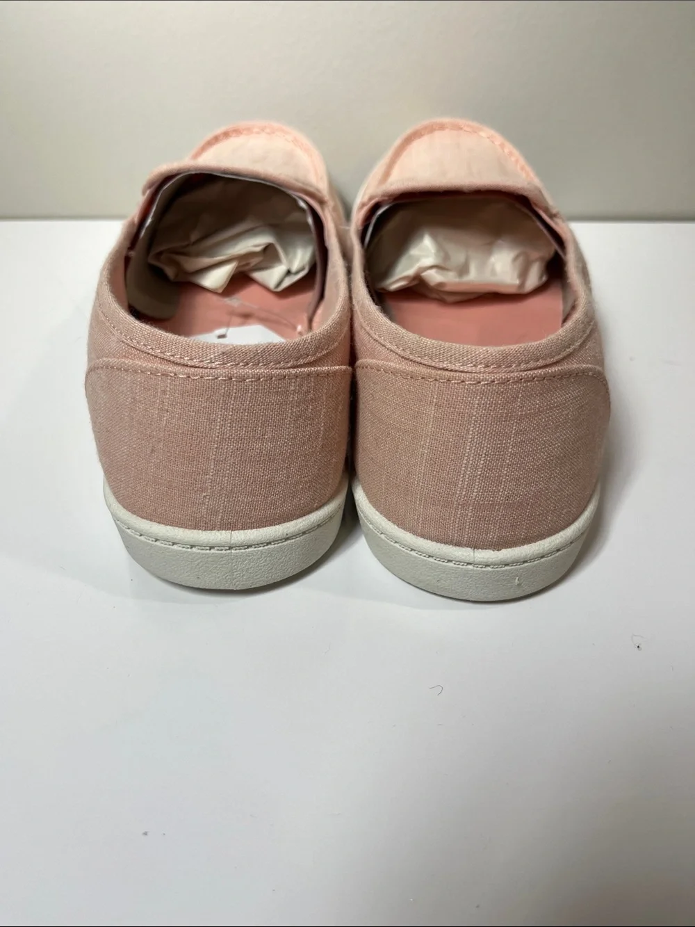 NWT Moc Toe Surf Shoe Light Pink Size 9.5